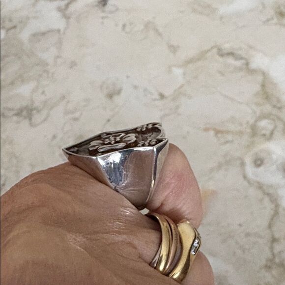 Vintage Christian Dior Floral Statement Ring | Signed | Size 5 - Picture 4 of 12